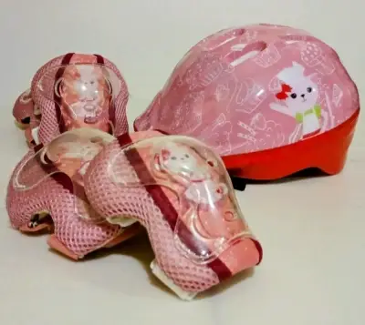 Set de protección infantil rosa con casco y rodilleras - miniatura 1