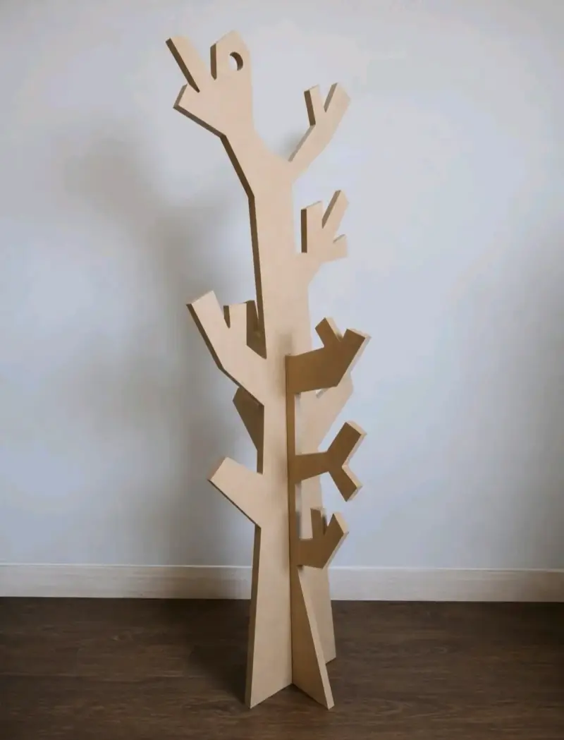Perchero de madera diseño árbol