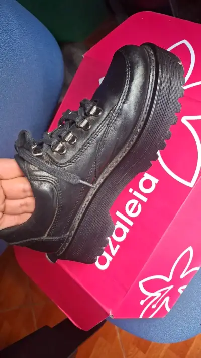 Zapatos de cuero negro para mujer - miniatura 5