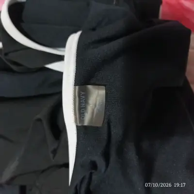 Traje de baño negro con cierre delantero - miniatura 4