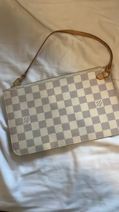Cartera Louis Vuitton Damier Azur con Asa - miniatura 1