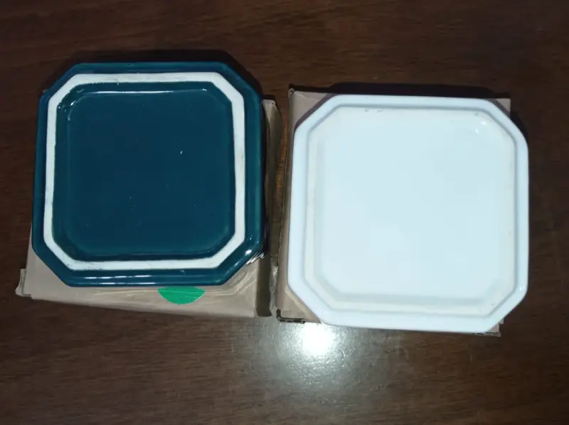 Set de ceniceros de cerámica verde y blanco - 3