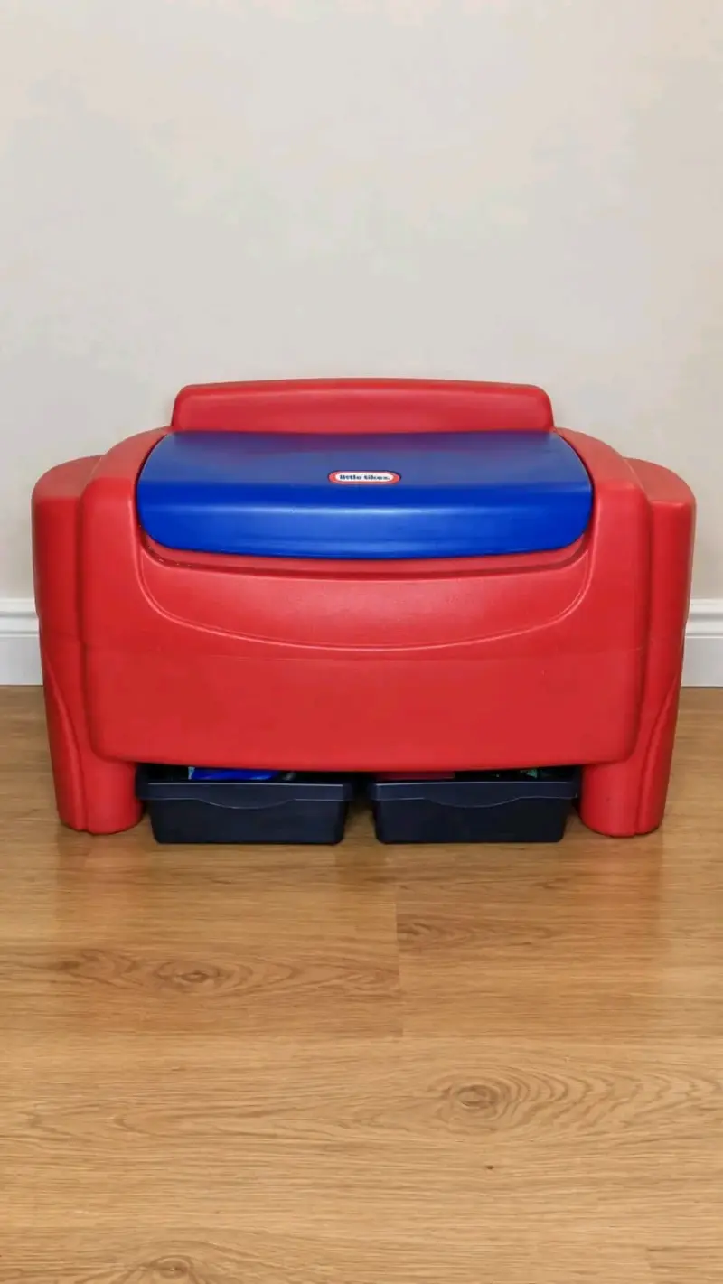 Baúl de juguetes Little Tikes rojo y azul - 3
