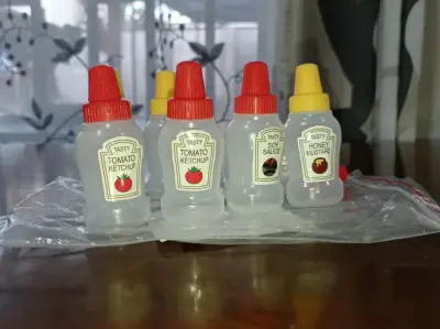 Set de botellas plásticas para salsas - miniatura 2