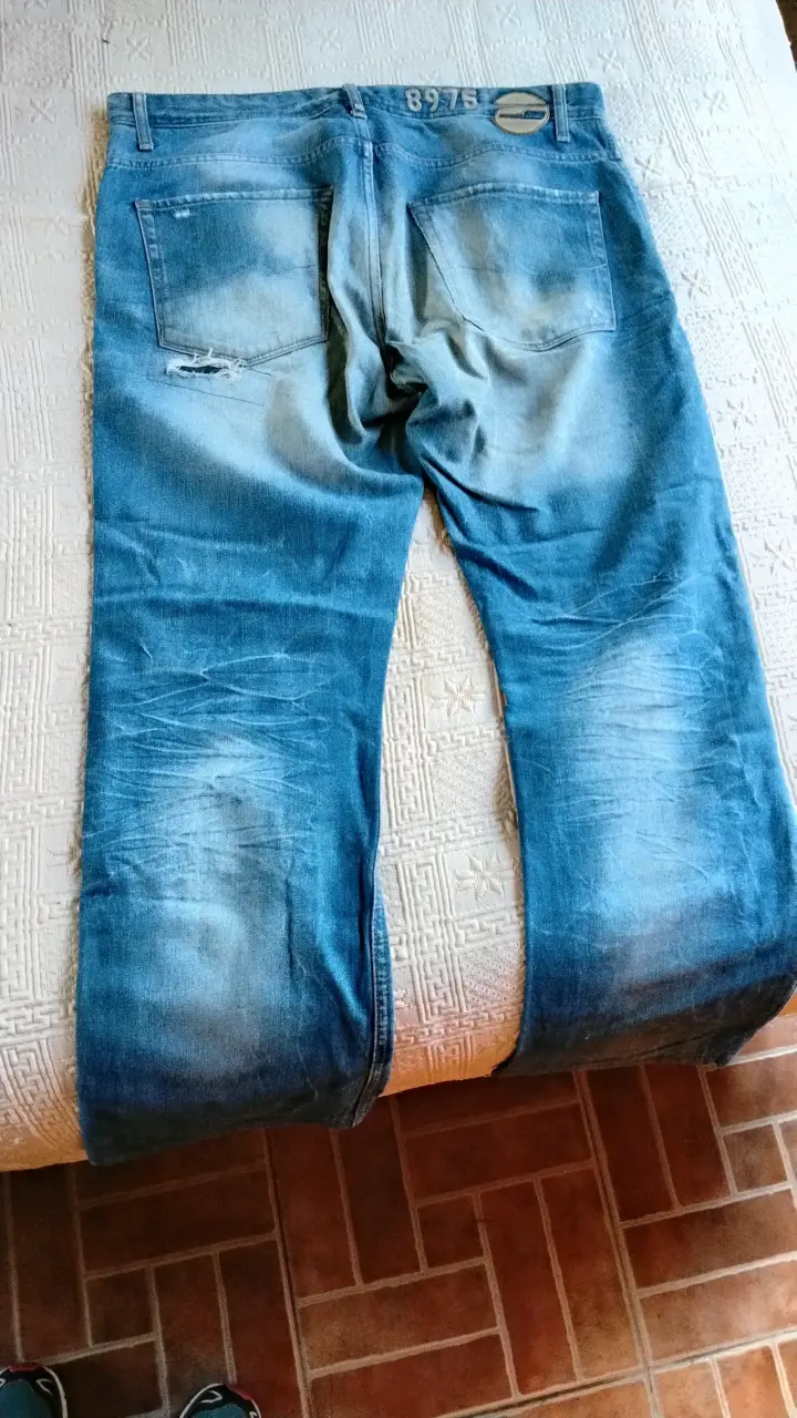 Jeans desgastados J. Jones para hombre - 5