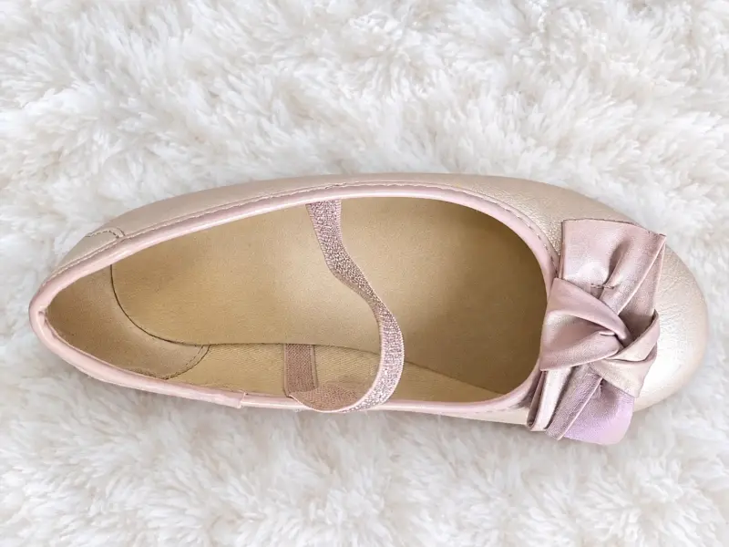 Zapatos de niña rosados con lazo elegante - 2