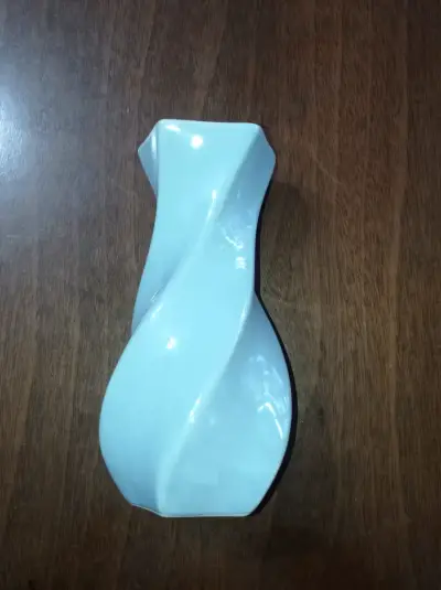 Florero de cerámica celeste con diseño moderno - miniatura 2
