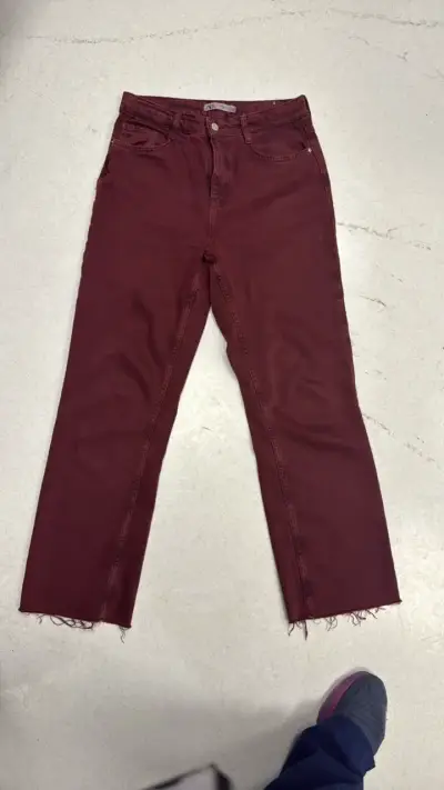 Pantalones burdeos de mezclilla Zara 38 - miniatura 1