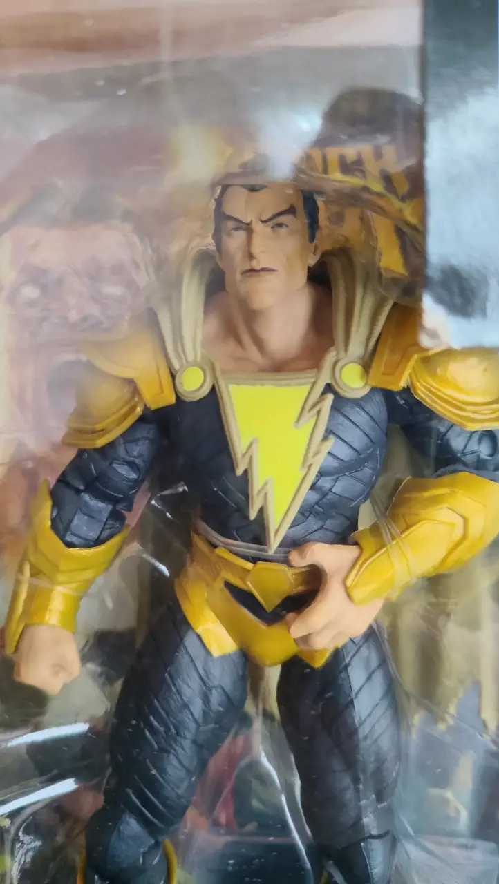 Figura de acción Black Adam DC Direct con cómic exclusivo - 6