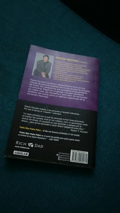 Libro Padre Rico Padre Pobre de Robert Kiyosaki - miniatura 4