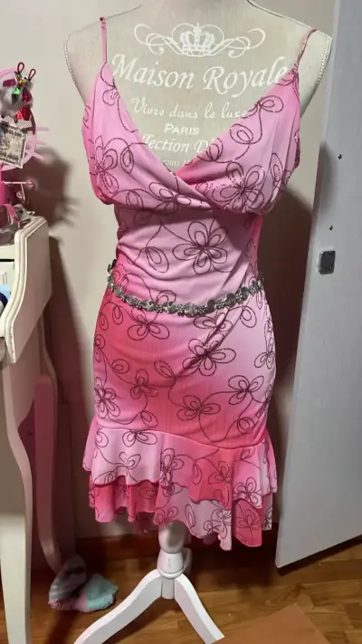 Vestido rosa y2k - miniatura 1