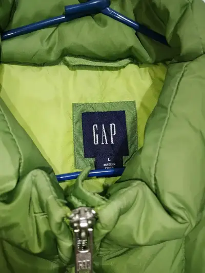 Chaleco acolchado verde GAP para mujer - miniatura 4