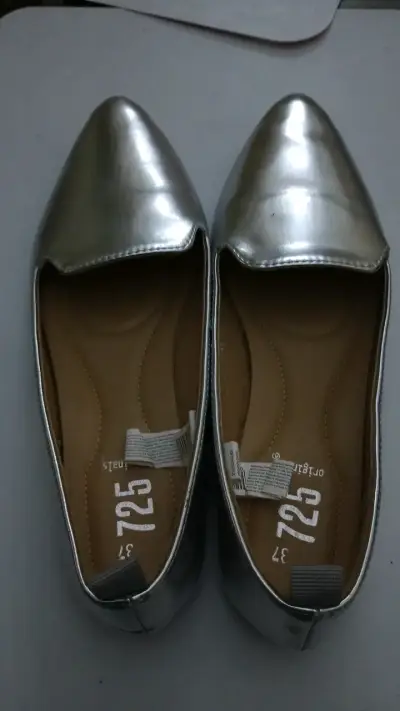 Zapatos planos plateados para mujer talla 37 - miniatura 2