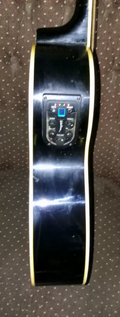 Guitarra electroacústica negra whashburn - miniatura 2