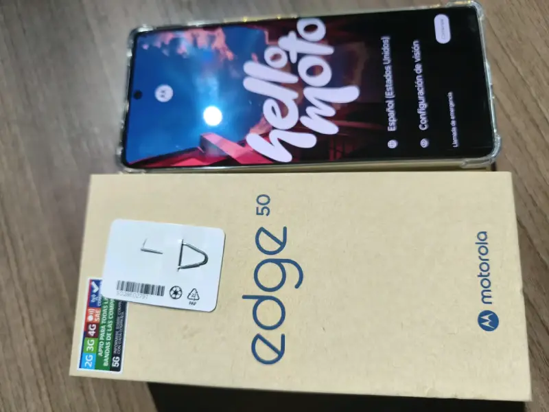 Motorola edge 50 256GB pantalla 120 HZ