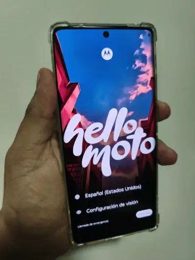 Motorola edge 50 256GB pantalla 120 HZ - miniatura 3