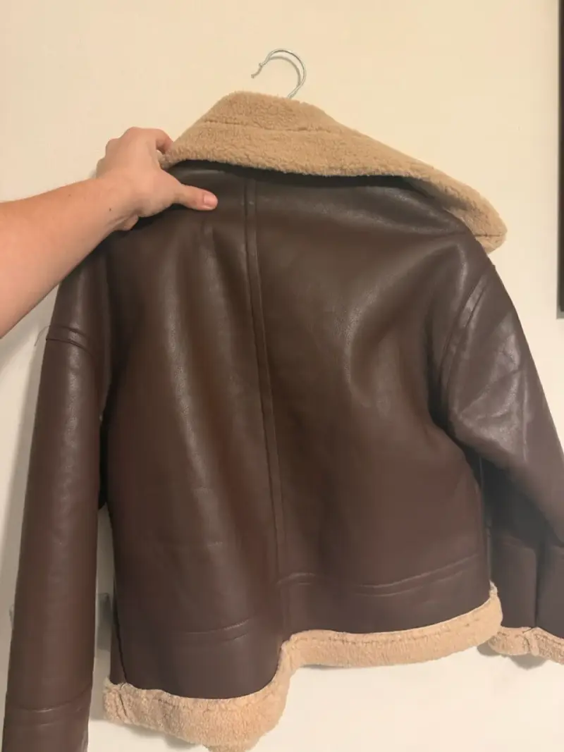 Chaqueta de ecocuero marrón con forro de borrego - 2