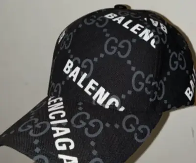 Gorra negra Balenciaga x Gucci con logo - miniatura 3