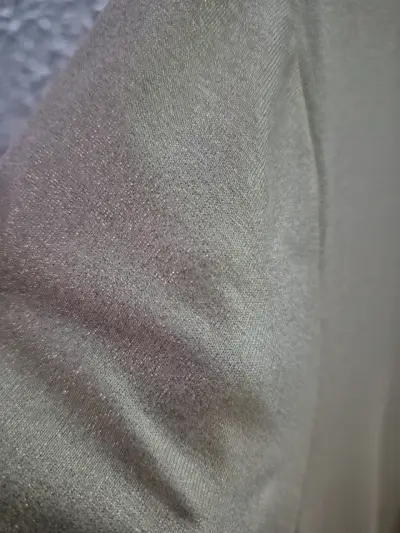 Polera dorada brillante para mujer talla L - miniatura 3