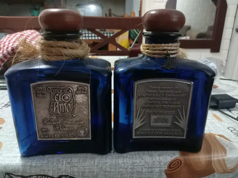 Par Botella de Tequila