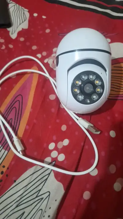 Cámara de seguridad IP con visión nocturna - miniatura 1