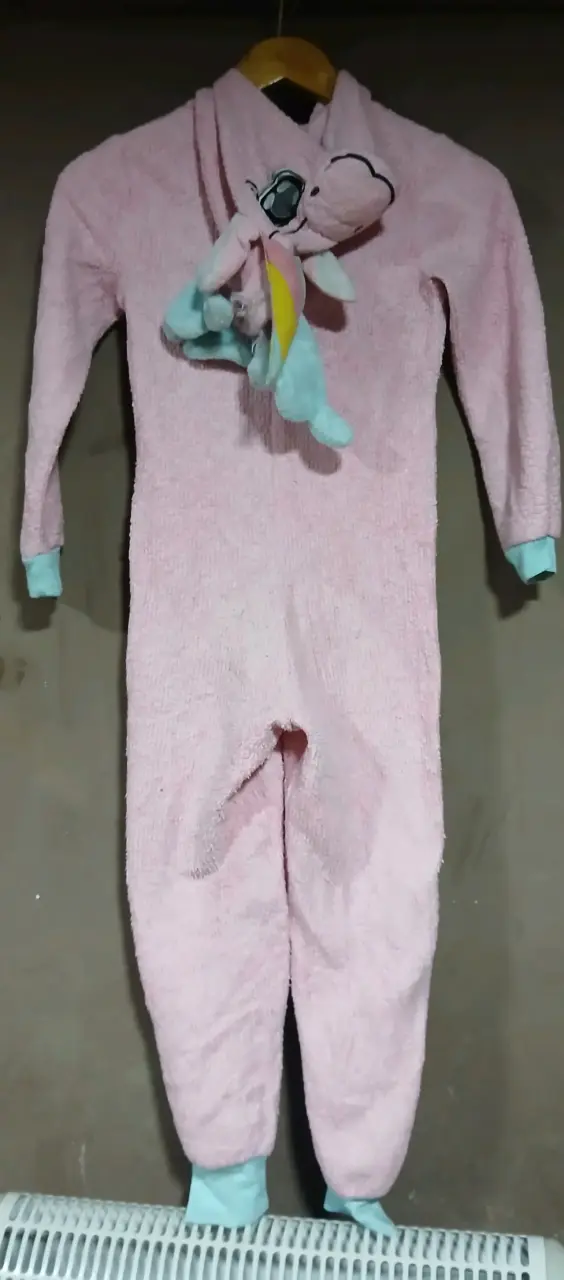 Pijama rosado con capucha y alas talla S - 3