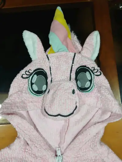 Pijama  rosado con capucha y alas talla S - miniatura 5