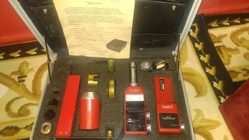 Medidor de nivel sonoro Quest con accesorios - 1