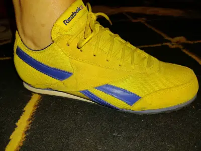 Zapatillas deportivas amarillas y azules Reebok - miniatura 2
