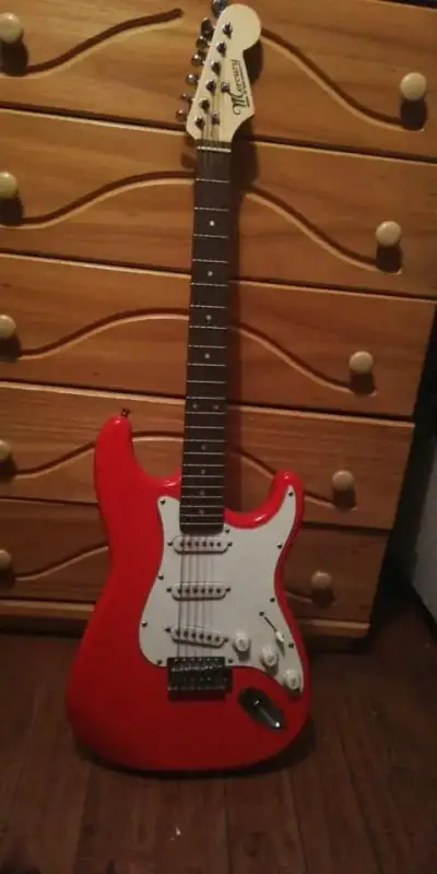 Guitarra eléctrica roja con funda Mercury - miniatura 1