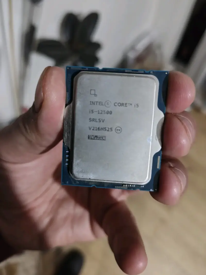 Procesador Intel Core i5-12500 12va Generación - 1