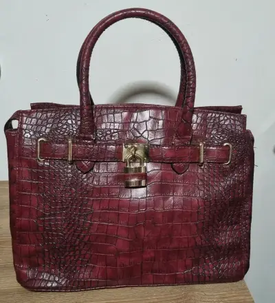 Bolso de mano burdeo - miniatura 1