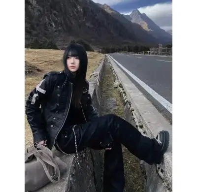 Chaqueta de cuero negra estilo militar unisex goth - miniatura 2
