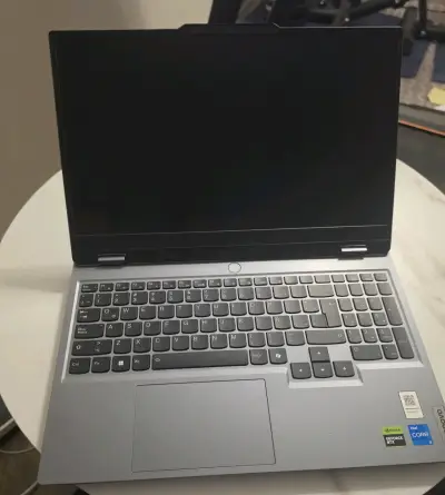 Lenovo LOQ 15IAX9,Intel i5,RTX 4050,16gb ddr5,1tb - miniatura 1