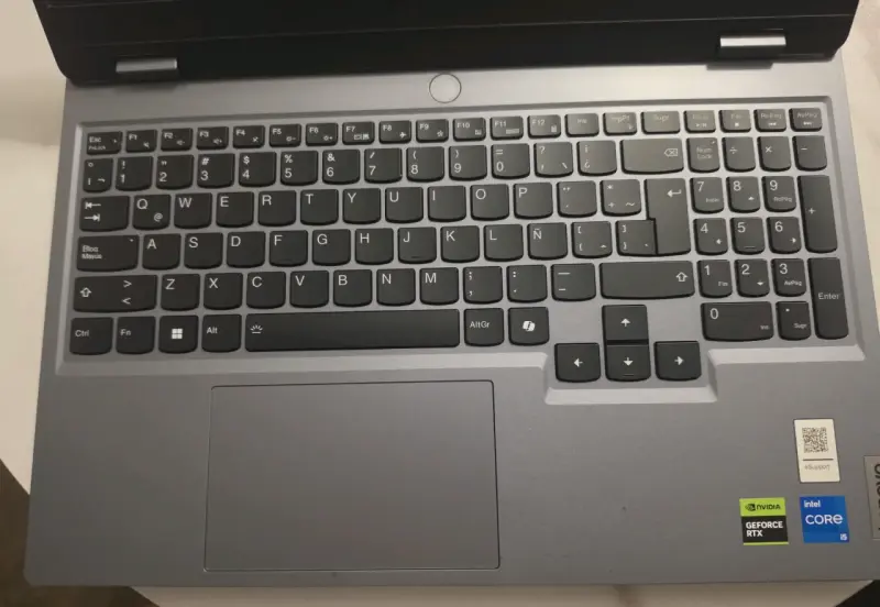 Lenovo LOQ 15IAX9,Intel i5,RTX 4050,16gb ddr5,1tb - 2
