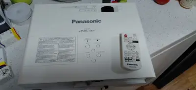 Proyector Panasonic LB305, 3100 Lúmenes, 1024x7 - miniatura 2