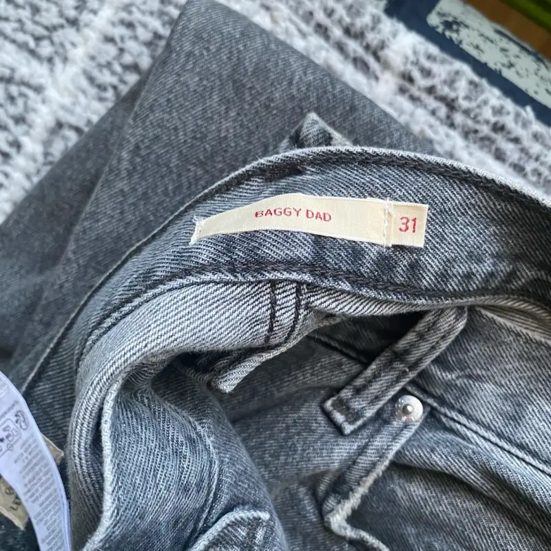 Jeans grises Levi's para hombre - 3