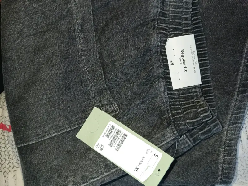 Shorts de mezclilla XL H&M Regular Fit - 2