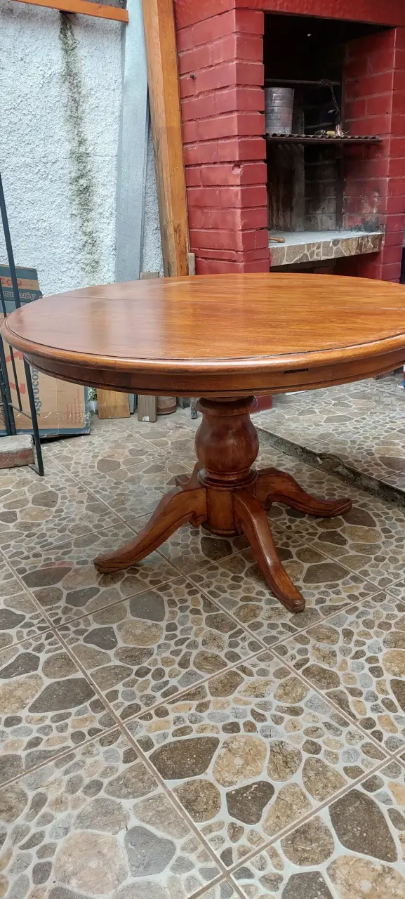 Mesa redonda de madera clásica - 3