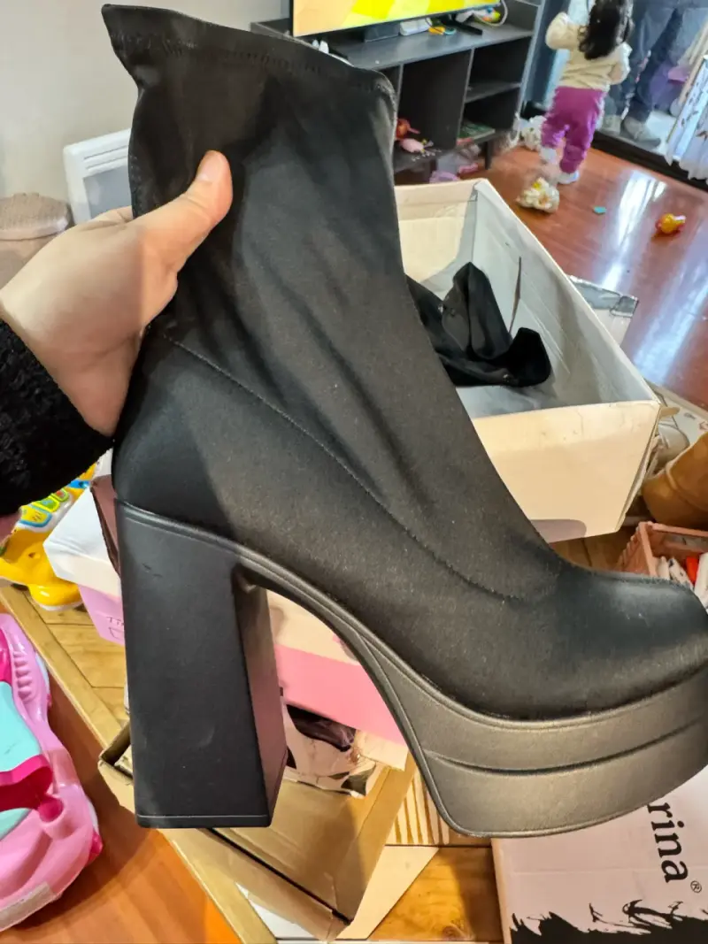 Botines negros con tacón ancho talla 40 - 2