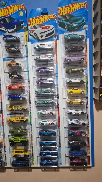 Colección de Autos Hot Wheels en Blister - miniatura 4