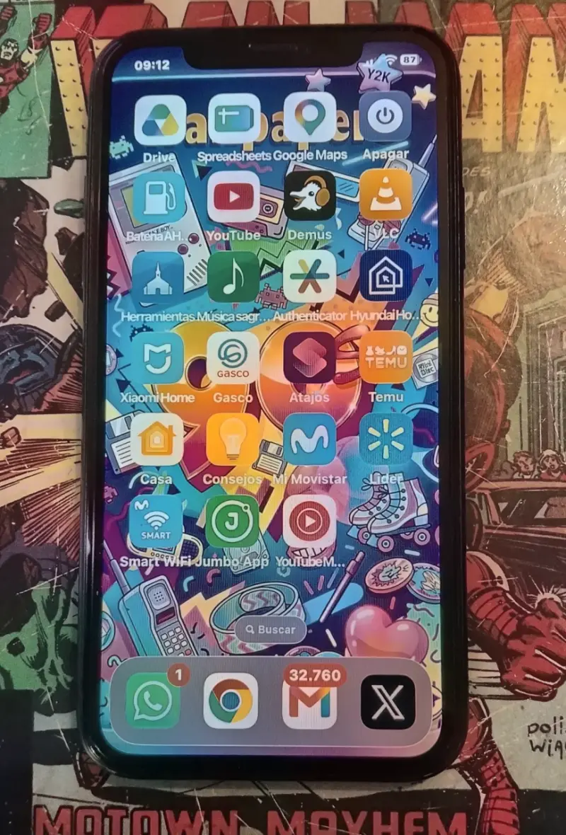 iPhone 11 de 64g negro-con cargador y cable