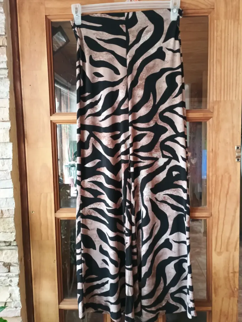 Pantalones anchos estampado animal print