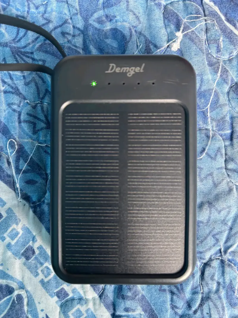 Cargador Solar Portátil Demgel - 3