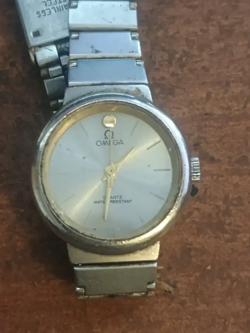 Reloj Omega de Cuarzo Resistente al Agua - 2