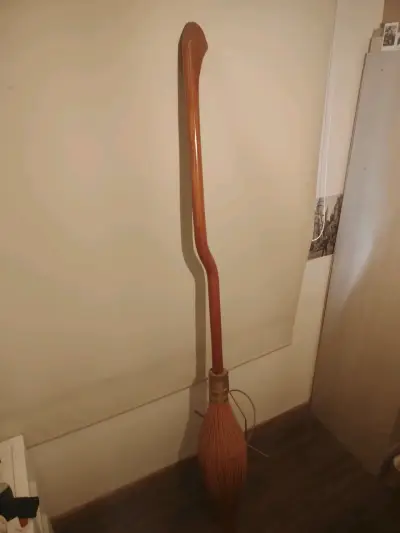 Harry Potter - Escoba Nimbus 2000 de colección - miniatura 1