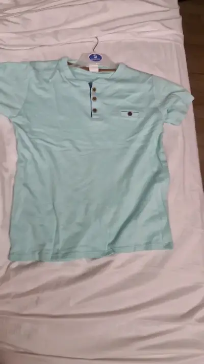 Polera  con botones para hombre - miniatura 1