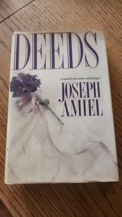 Libro 'Deeds' de Joseph Amiel en buen estado - miniatura 1