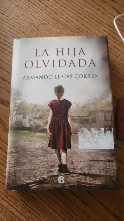 Libro 'La Hija Olvidada' de Armando Lucas Correa - miniatura 1
