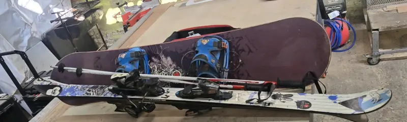 Set de Snowboard y Esquí con Fijaciones - 2